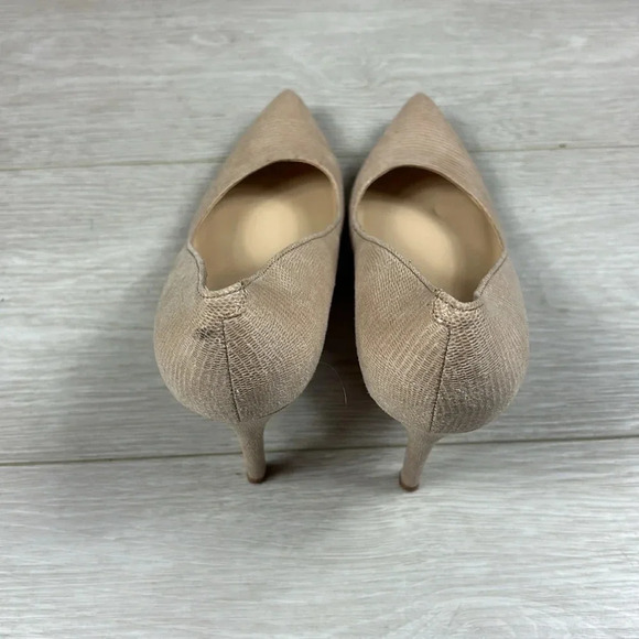 Marc Fisher Pointed Heels size 7 1/2 - Picture 9 of 11